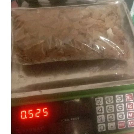 

Kerupuk Bawang Mentah kondisi patahan Original 500 Grm