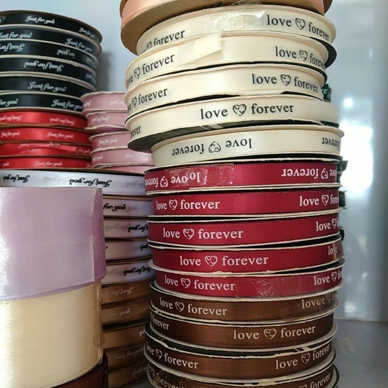 

Pita Satin Love Forever