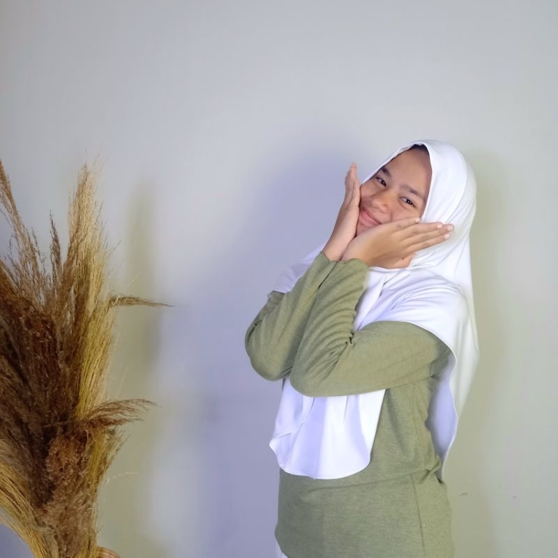 Kerudung Anak Sekolah Instan Hijab Bergo Model Karet Dibagian Dagu