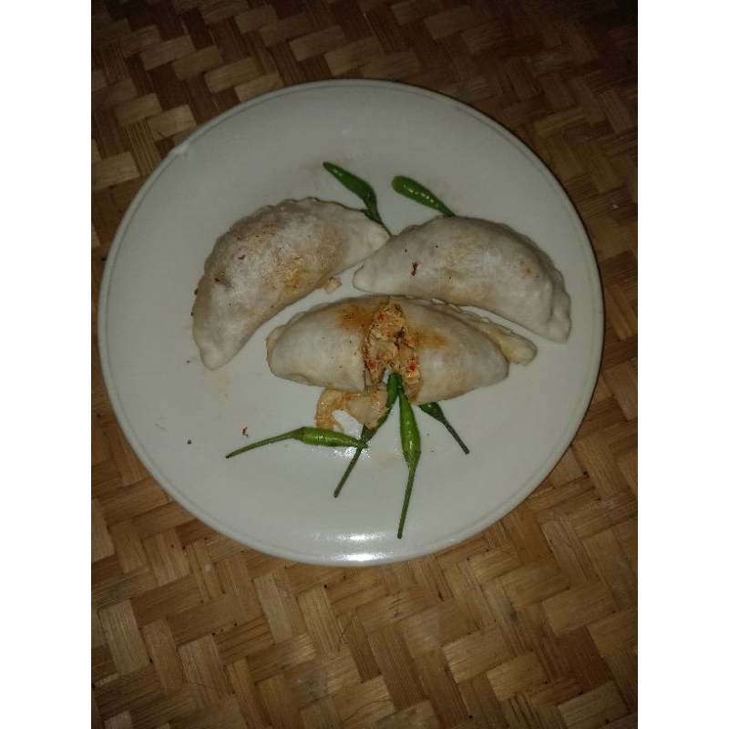 

Cireng Isi Ayam Suwir Original (1 pack isi 6 pcs)