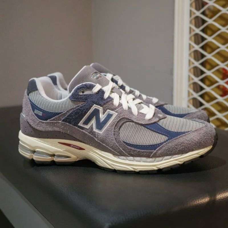 New balance 2002r navy grey (Resmi PT MAP)