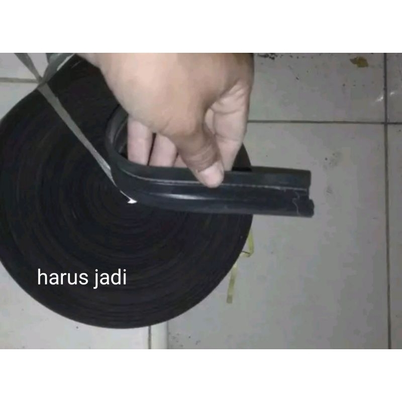 karet beludru penjepit kaca pintu mobil suzuki carry extra carry 1.0 St100 Futura katana universal