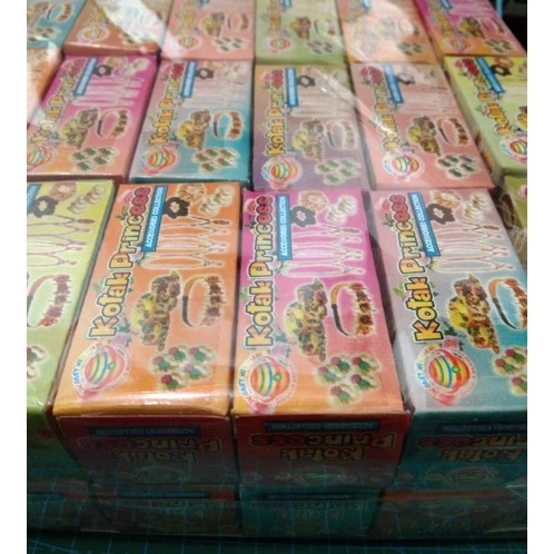 

KF7 Kotak Kadoan Princes Berhadiah Asesories isi 36 pcs