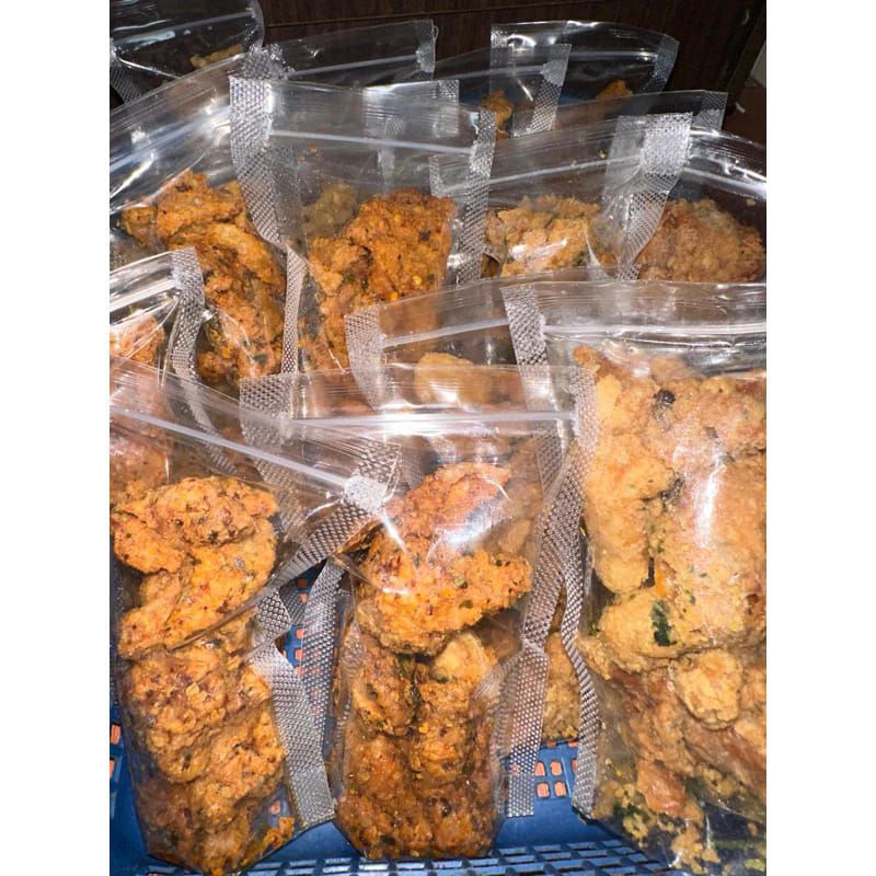 

usus ayam krispi gurih enak dan maknyoss,100gram perbungkusss