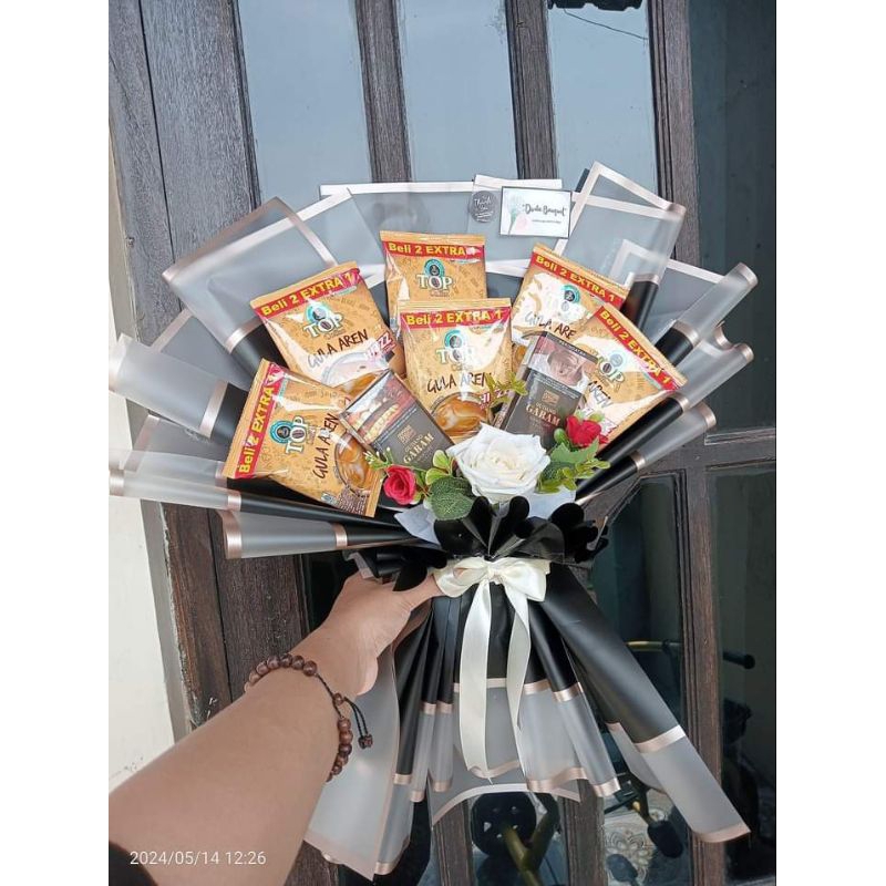 

buket kopi, buket cowok, buket wisuda, buket hadiah