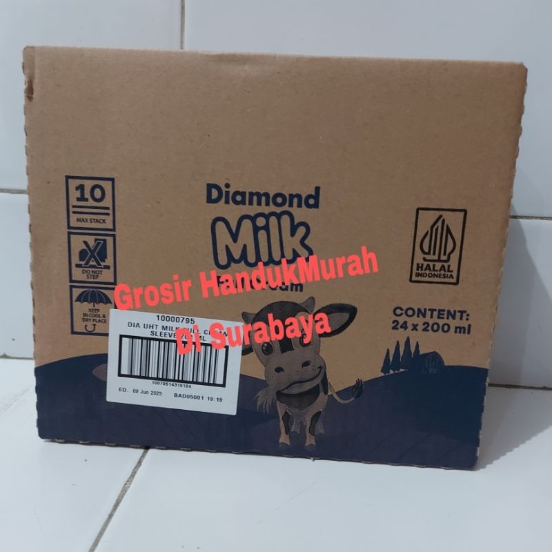 

Diamond Milk Susu UHT FullCream 200ml (1Dus isi 24biji).READY SIAP KIRIM.EXP 2025