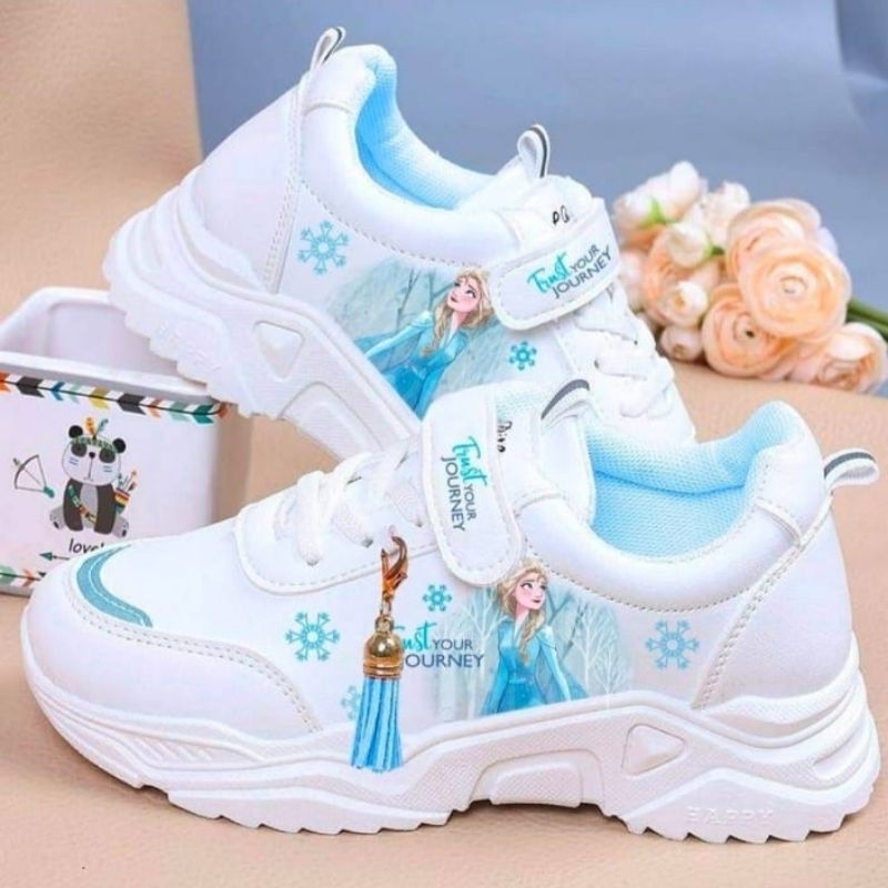 SEPATU SNEAKERS SEKOLAH ANAK LAKI-LAKI PEREMPUAN WARIOR