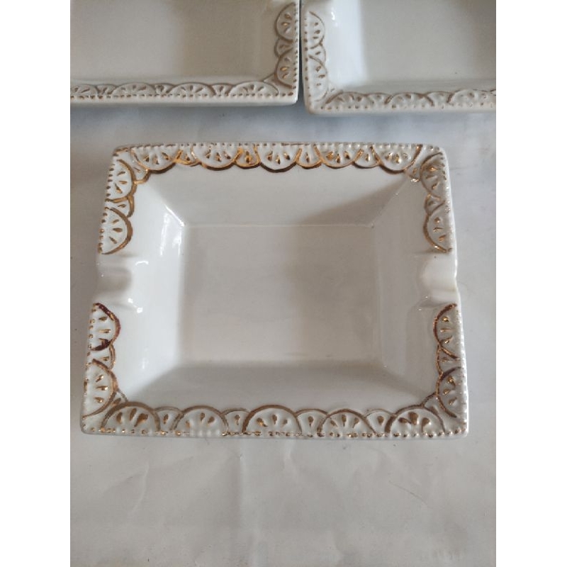 Asbak Keramik Kualitas Tinggi/ Asbak Antik/ Asbak Mewah Uk 15X12Cm