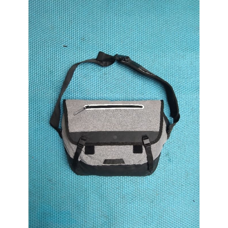 Messenger bag/Tas Pria Cowok/Tas Kerja Sekolah/Tas Laptop Second ORI Brand Fila