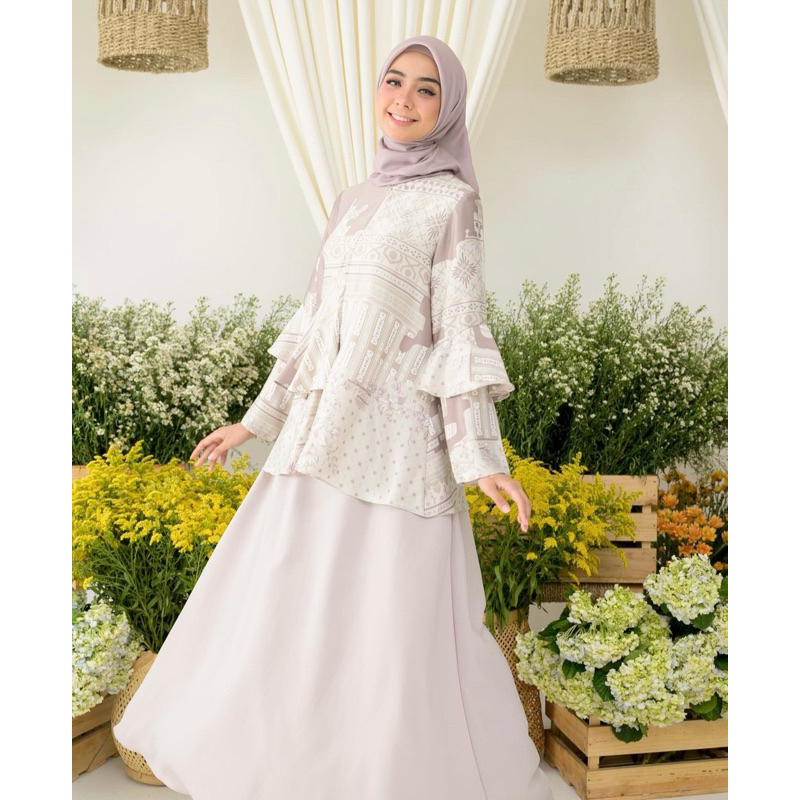 Jeumpa blouse Wearing Klamby (booked)
