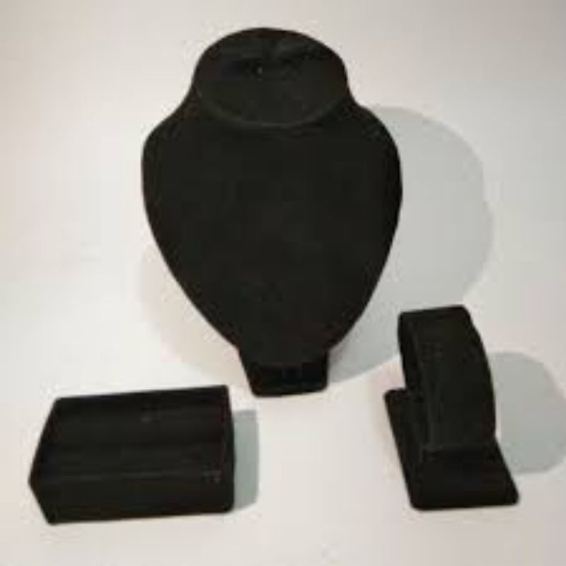 DISPLAY KALUNG GELANG CINCIN SESERAHAN SATU SET TEMPAT PERHIASAN BLUDRU/DISPLAY PAJANGAN SESERAHAN M