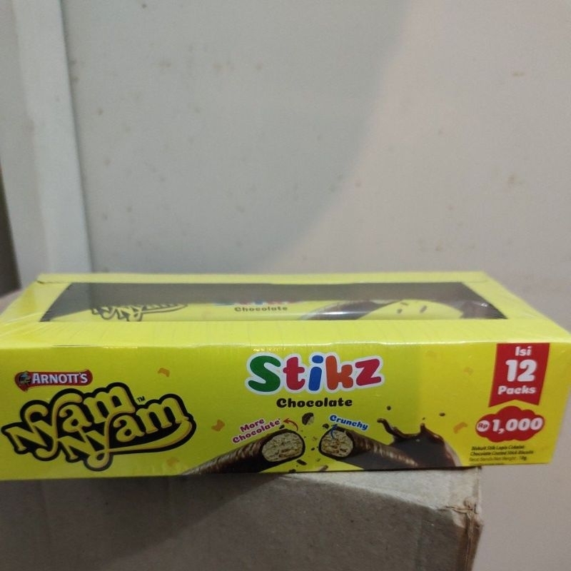 

NYAM NYAM STIKZ CHOCOLATE 1BOX ISI 12PCS