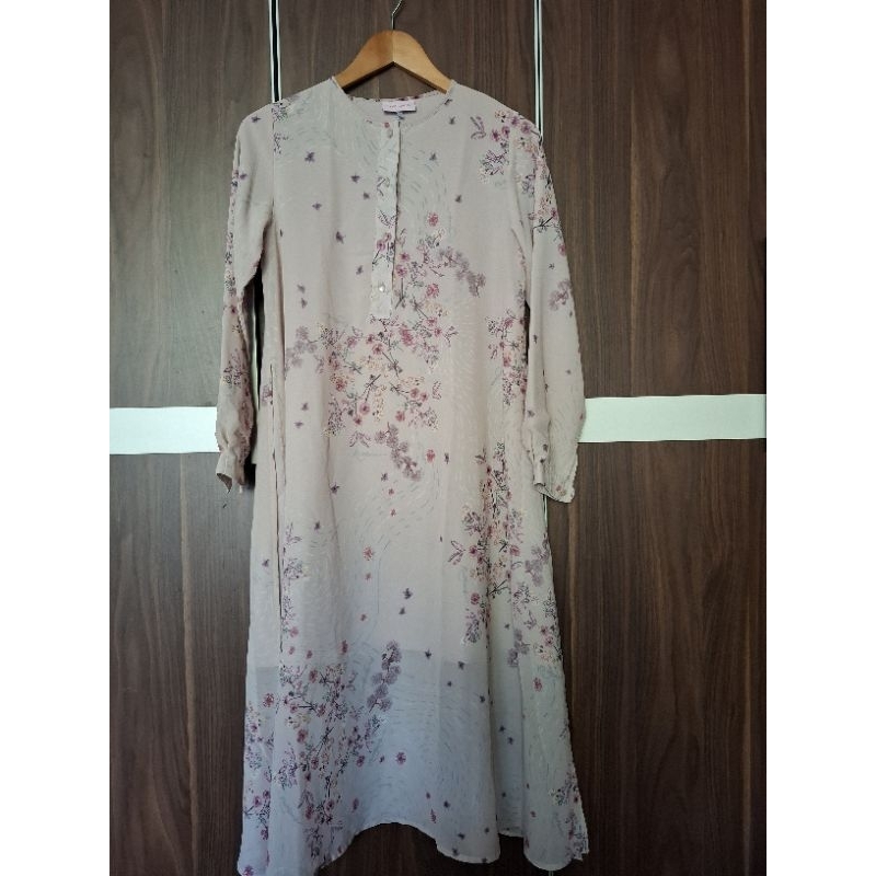 preloved tunic ria miranda. size S