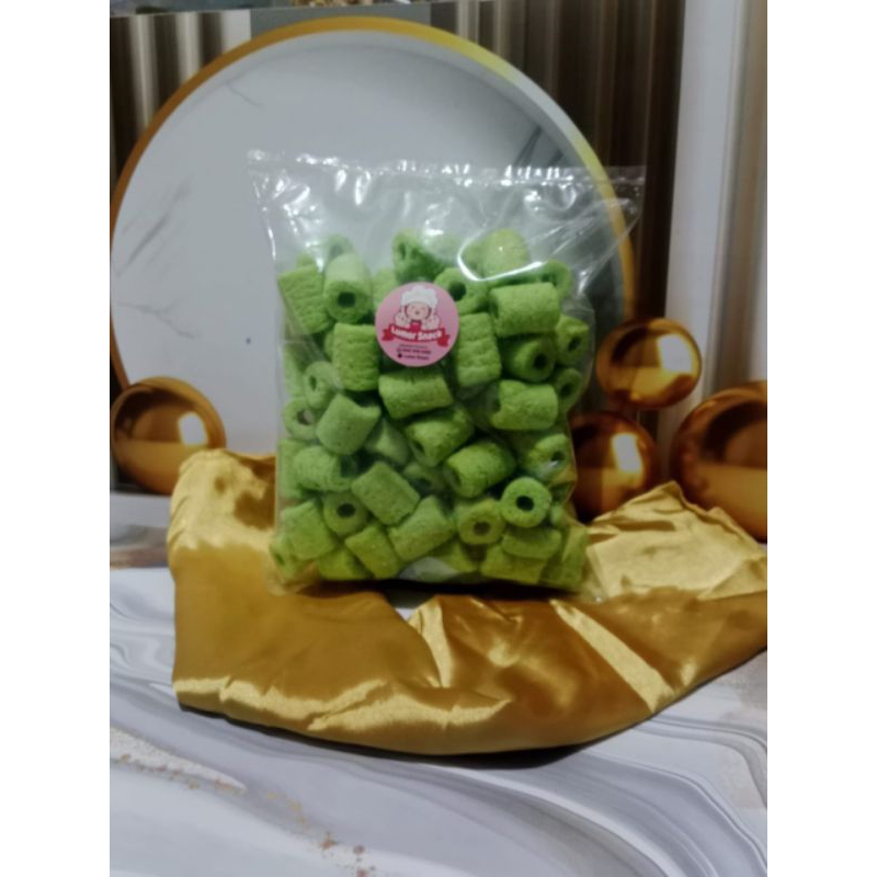 

SNACK MOMOGI PANDAN MANIS