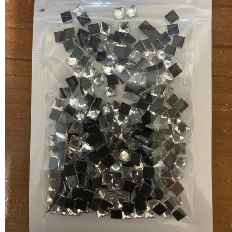 Payet mote press gosok 4x4 kotak runcing putih