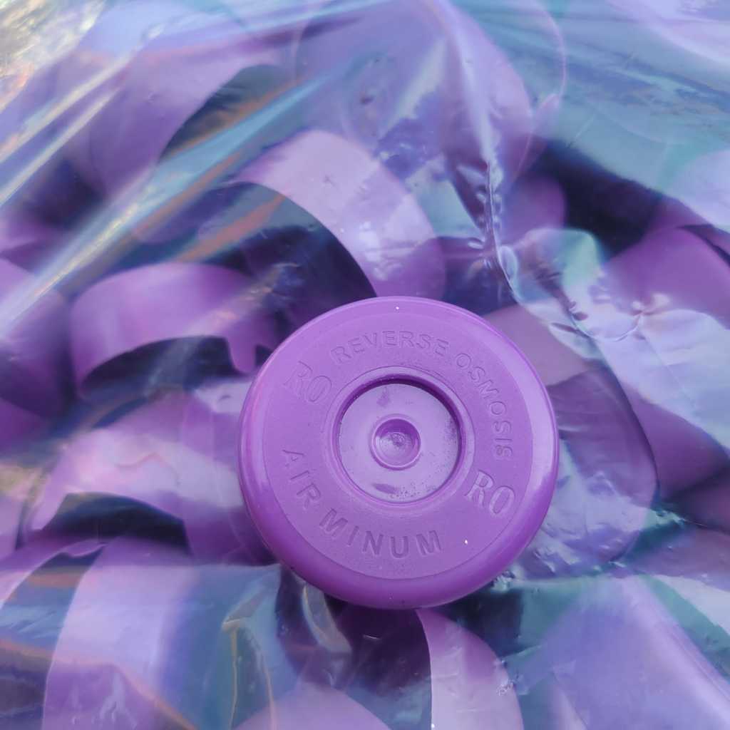 Tutup Galon Ceglok Lubang Tengah Warna Ungu 1 ball