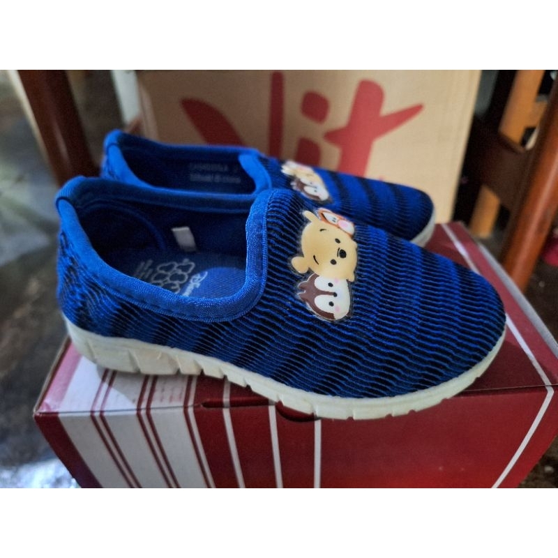 SEPATU DISNEY NEVADA