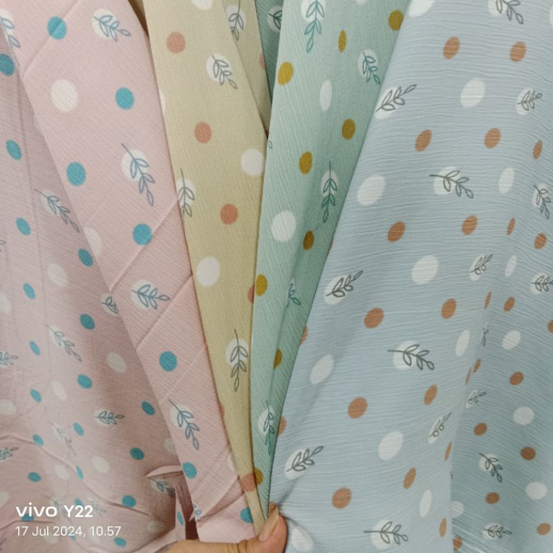 bahan kain katun crinkle motif bunga polkadot