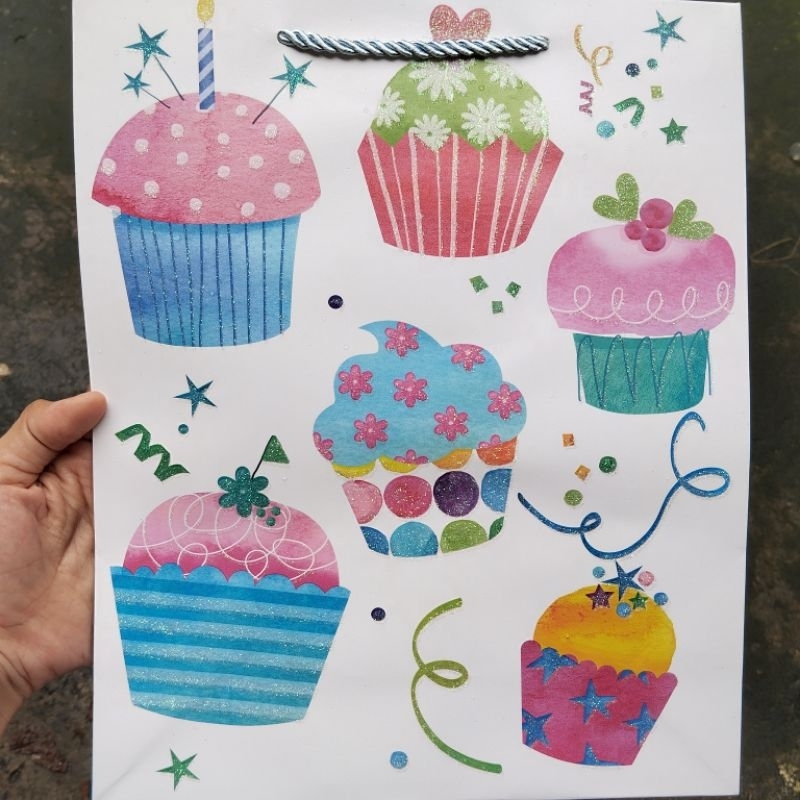 

Paper bag bingkisan kado besar 27x33cm