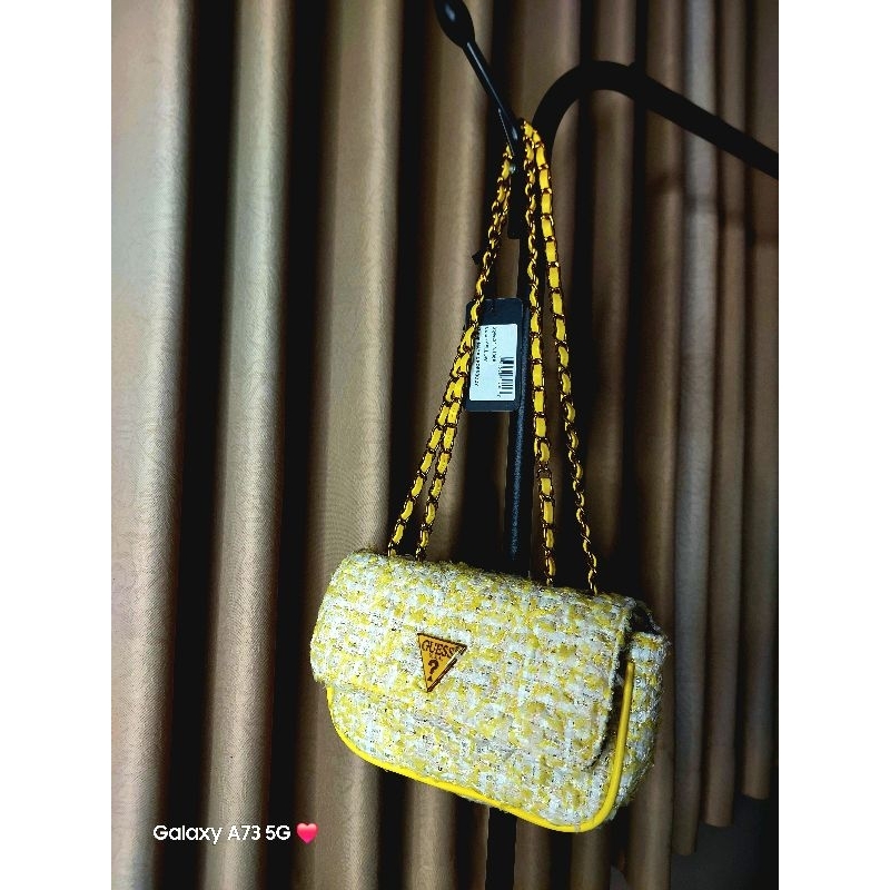 HARGA AMBYAR CUCI GUDANG. GUESS * TAS RANTAI SELEMPANG WANITA PESTA KUNING
