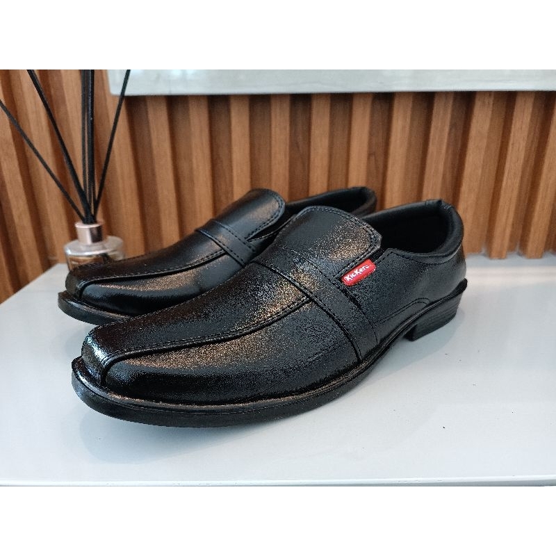 Sepatu Pantofel Pria Slip On Sepatu Docmart