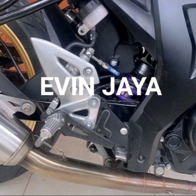 RAISER FOOTSTEP SUZUKI GSX-R150