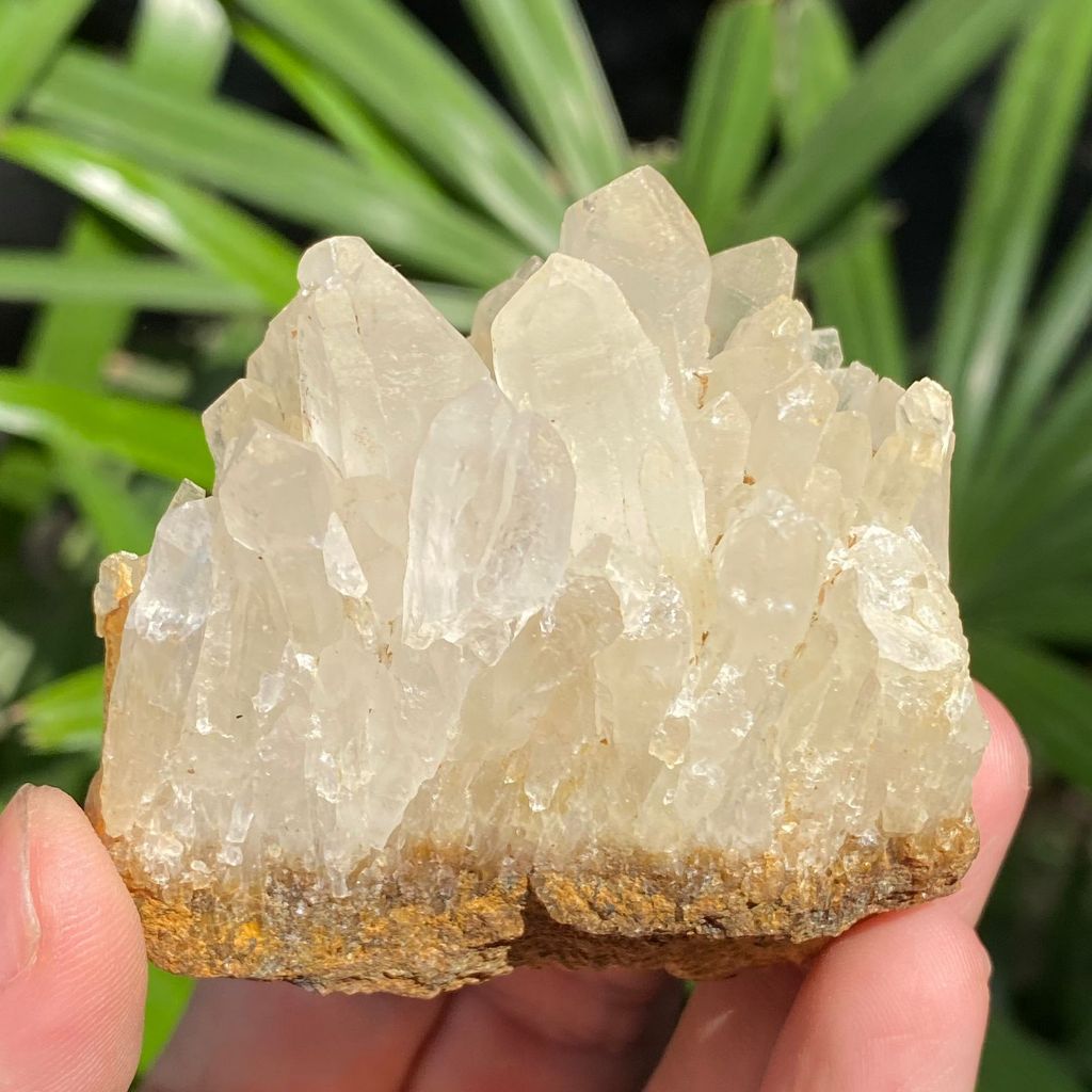 Natural Crystal - Cluster Quarts Crystal - Crystal Healing