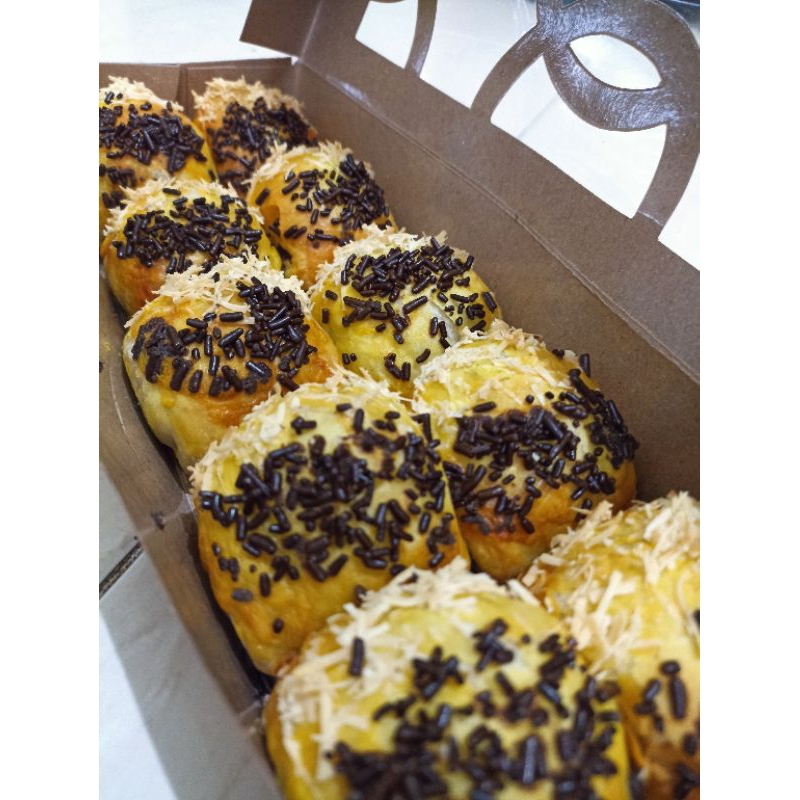 

Bolen Pisang Coklat Keju