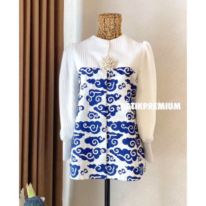 Atasan Batik Mega Mendung Biru | Blouse Wanita Batik Premium