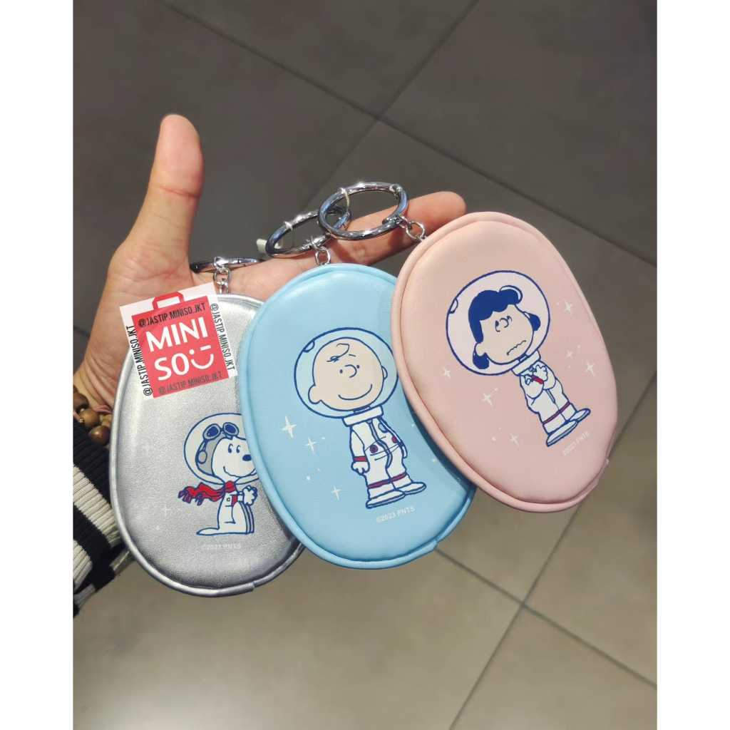 MINISO 🆕 Gantungan Kunci / Dompet Koin SNOOPY The Little Space Explorer (Snoopy / Charlie Brown / Lu
