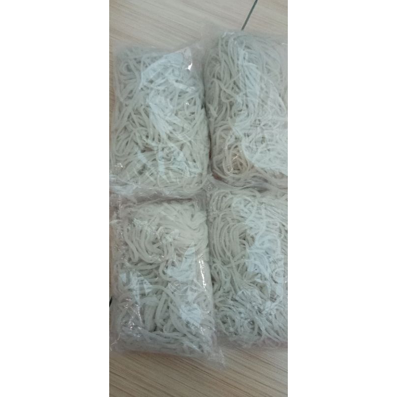 

Mie sagu kering/basah 350gr khas Selatpanjang