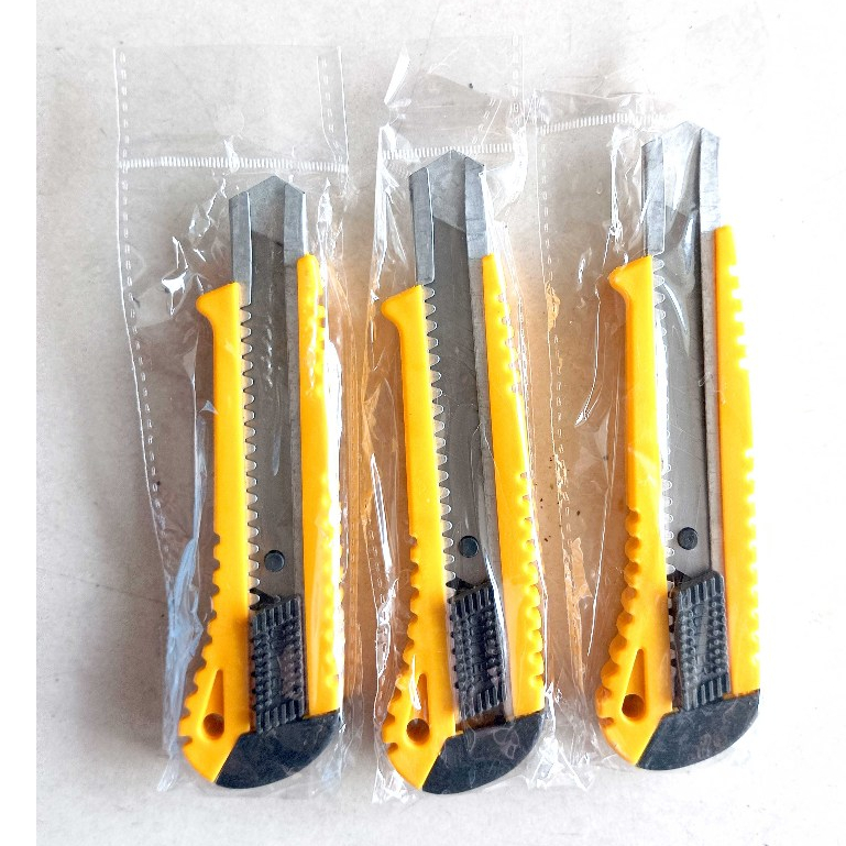 

Pisau Cutter / Cutter Besar/ Pisau Cutter Stainless Berkualitas