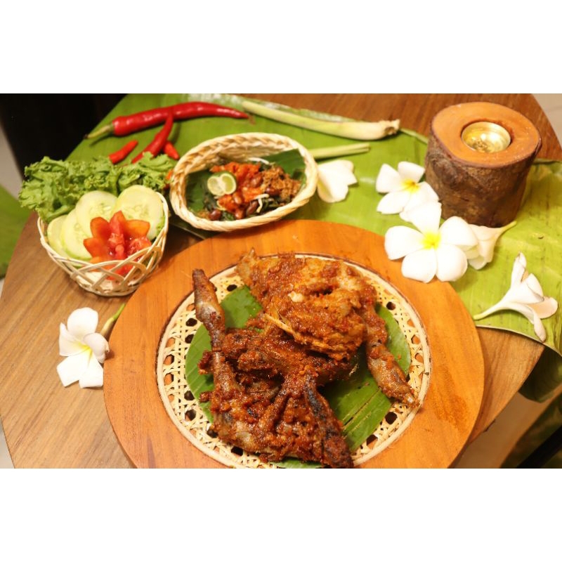 

Ayam Taliwang / Ayam Pejantan Bakar Taliwang / Ayam Pejantan / Plecing Kangkung