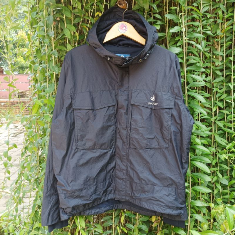 JAKET OUTDOOR DEUTER BIG POCKET