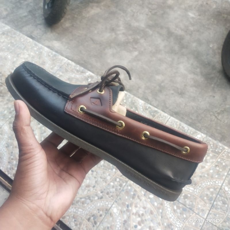 Sperry top sider 2-eye original