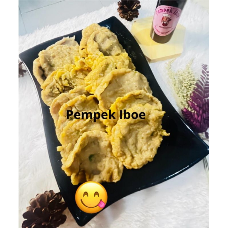 

PEMPEK KULIT ASLI TENGIRI | EMPEK EMPEK ASLI PALEMBANG