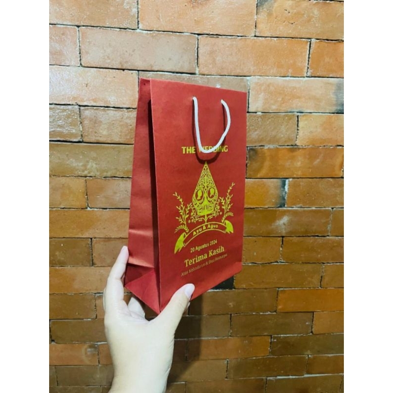 

Paperbag maroon pernikahan khitanan sablon free desain murah