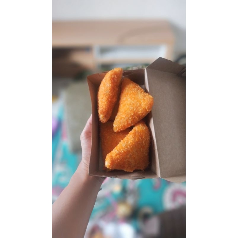 

Ameera - RISOLES MAYO SUDAH MATANG isi 5pcs