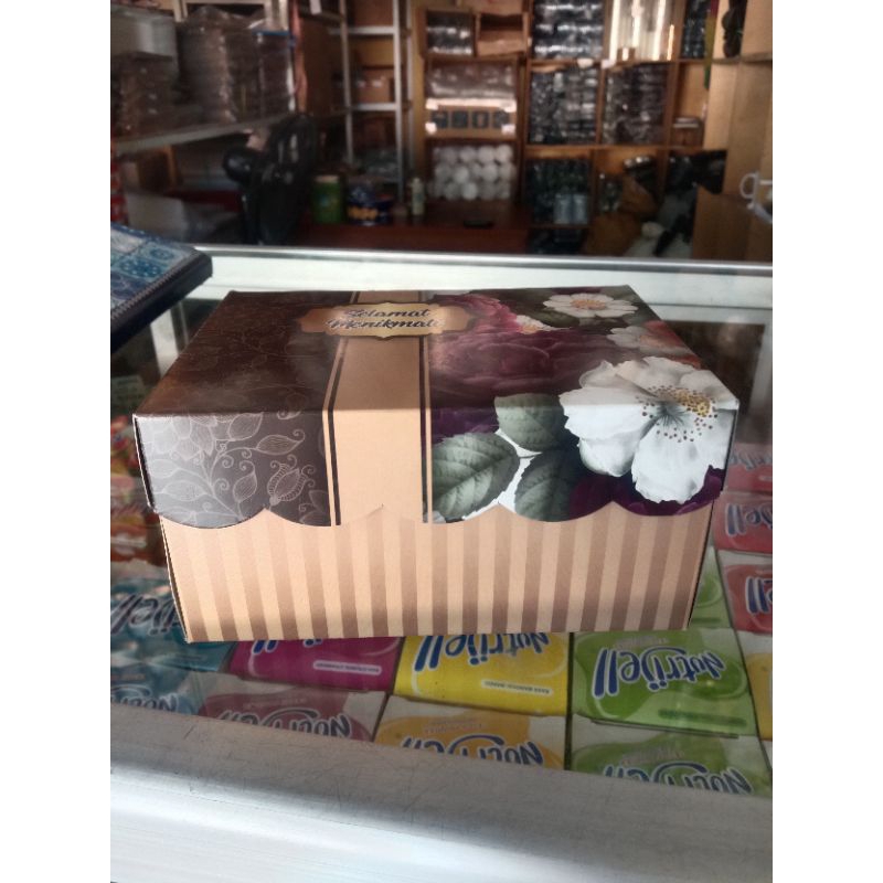 

DUS SNACK AQT MOTIF 14x10x7 cm