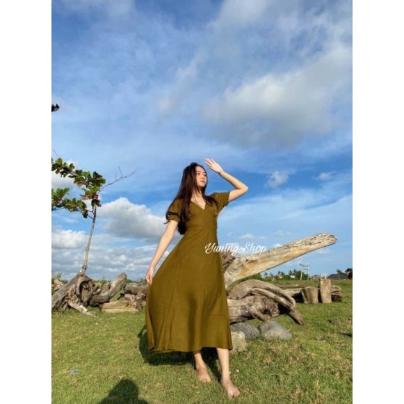Dress Pantai Bahan Dingin Lembut Daster Motif Bunga Dress Belah Dada Leher V Dress Lengan Pendek