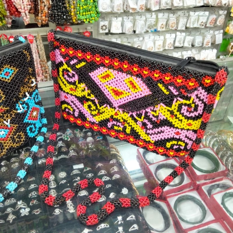 Tas Manik Manik Tali Selempang Manik Kerajinan Kalimantan