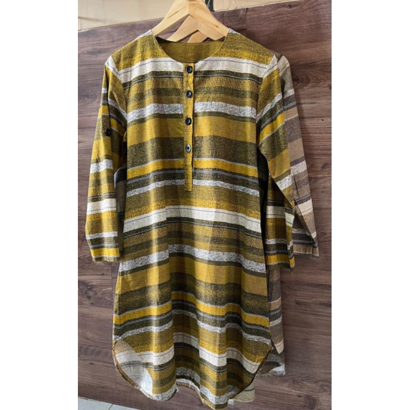 Tunik Motif garis-garis