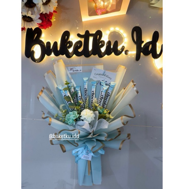 

Ready stock Batam / buket snack / buket ultah / wisuda