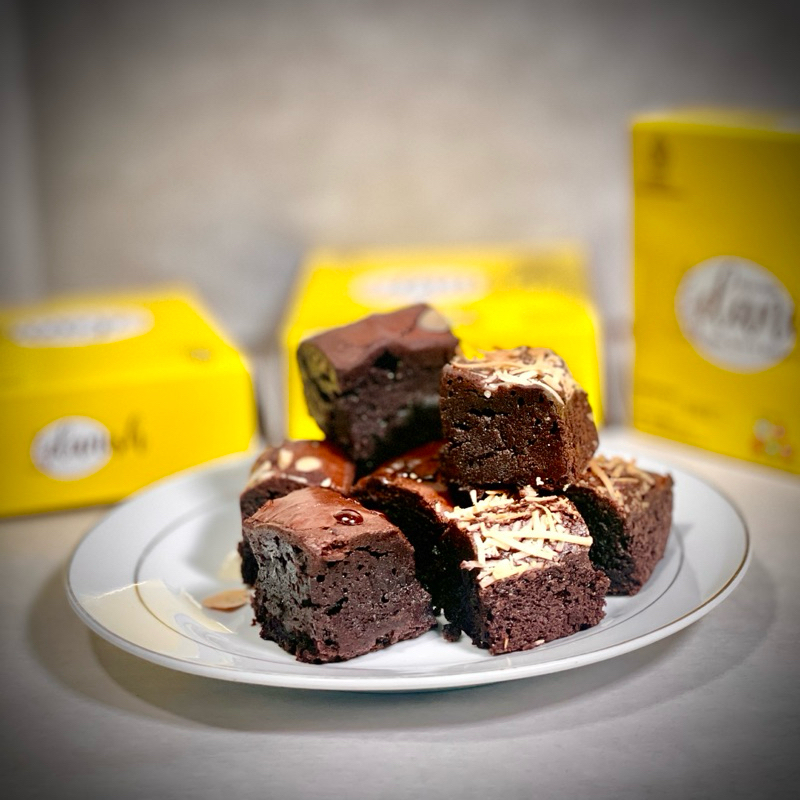 

Korzaln Danish Mini Fudgy Brownies Panggang 10X10Cm (9 Potong) Nyoklat Banget By Danishdapurcake