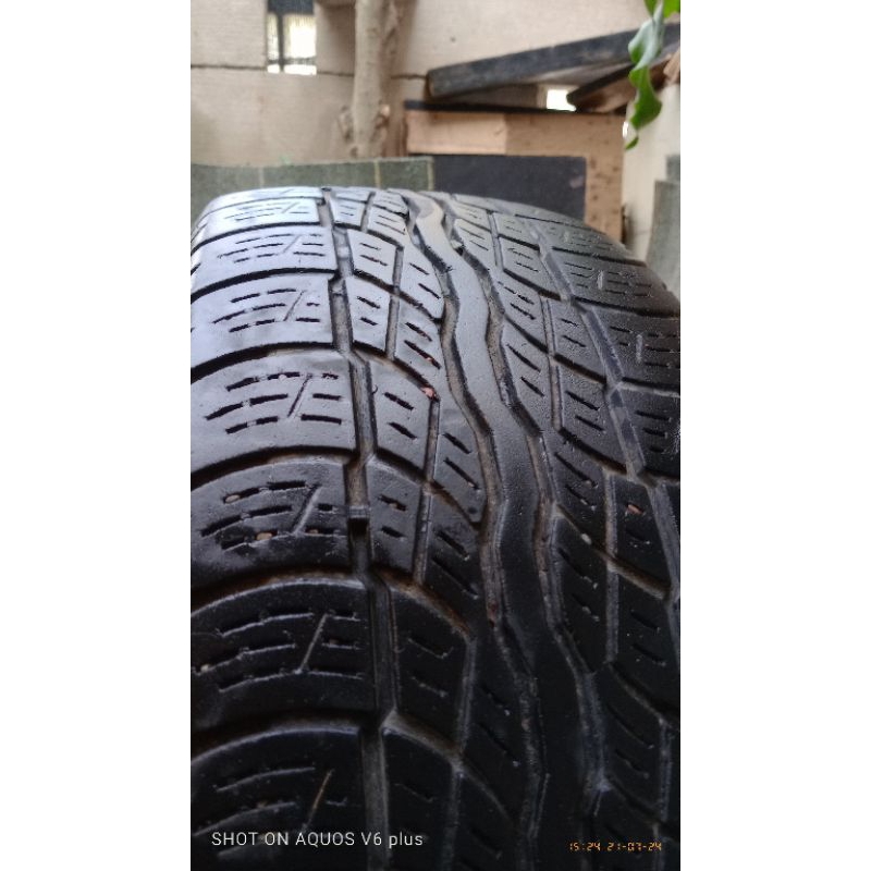 BAN BRIDGESTONE DUELER HT 687 RING 16 235/60