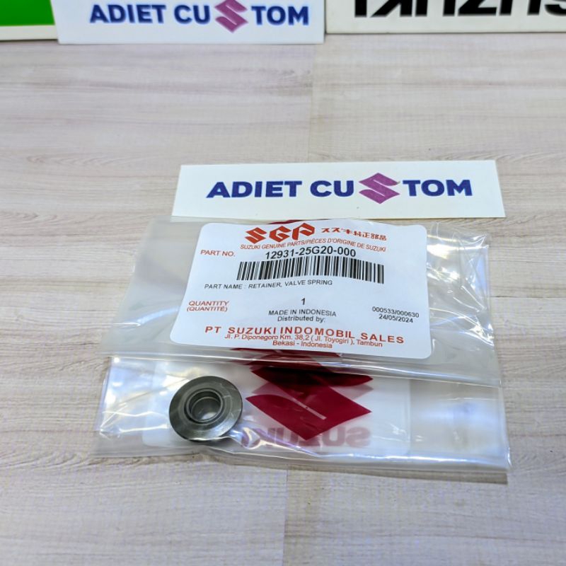 RETAINER KLEP TOPI KLEP PAYUNG KLEP SATRIA FU KARBU ,SATRIA FI INJEKSI 150 GSX 150 R S BANDIT ORIGIN