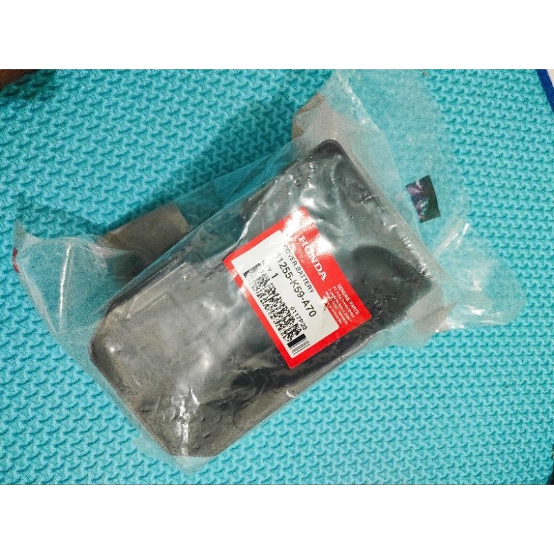 AHM 81255-K59-A70 Cover Tutup Battery bagian dalam Vario 125-150 eSP 2015-2022