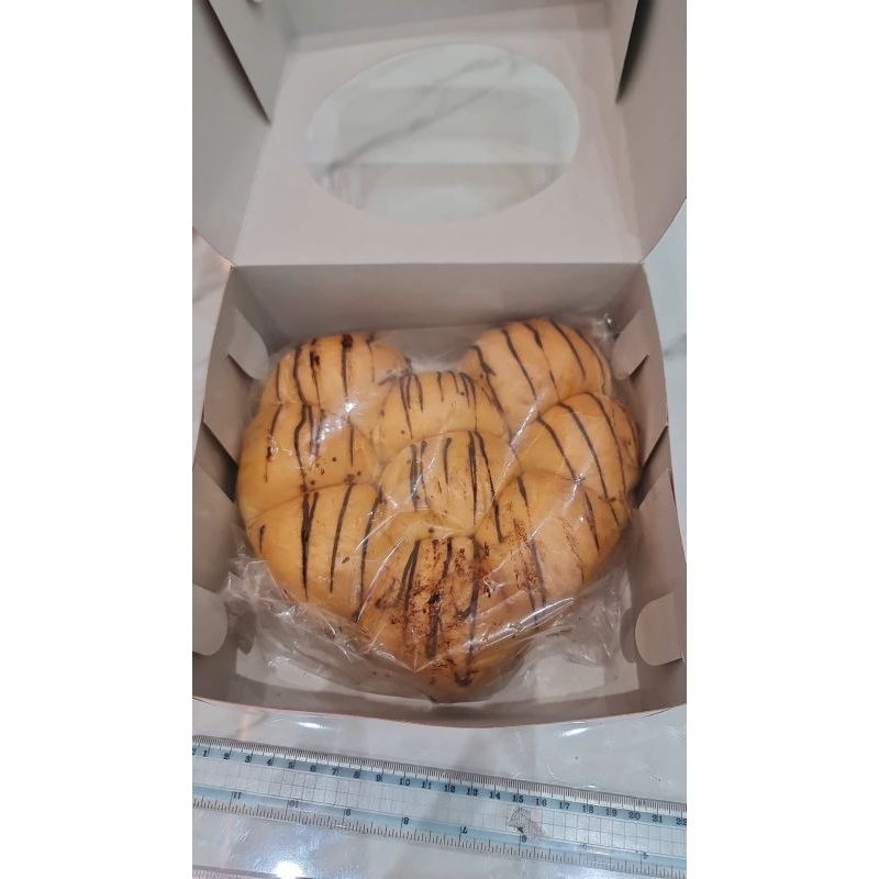 

Roti Hati Isi Coklat Suzana Bakery