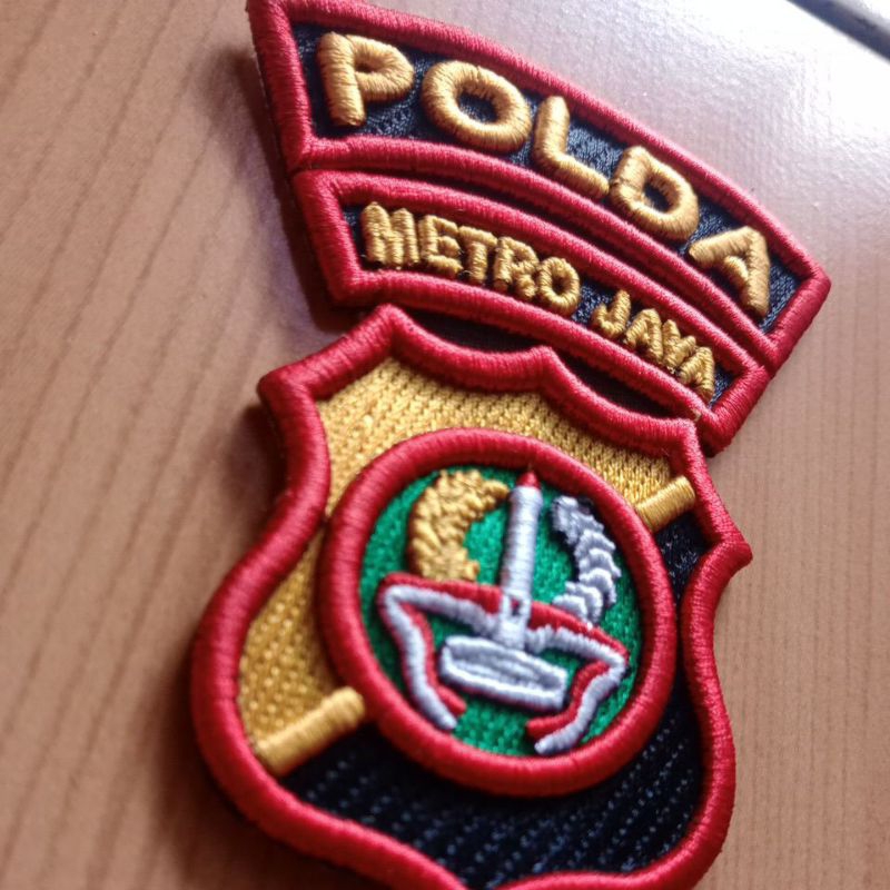 POLDA METRO JAYA BORDIR KOMPUTER TIMBUL