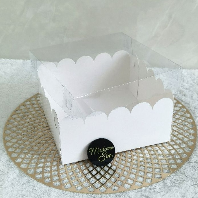 

HJ6 BOX MIKA PUTIH DOS KUE KERING LAMINASI KOTAK DESSERT 2x2x1 ISI 1 PCS